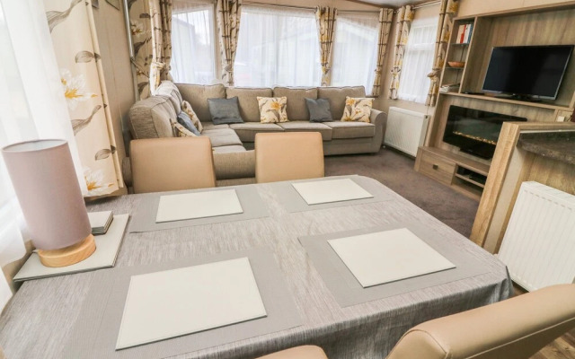 12A Borwick Lakes