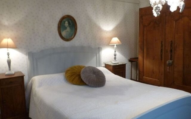 La Ferme Du Pressoir Guest House