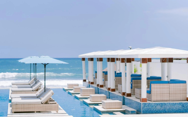 Lv8 Resort Hotel