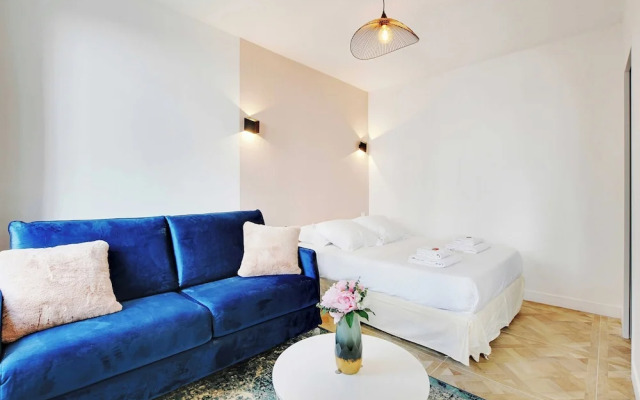 Super Studio - Place de la Bastille