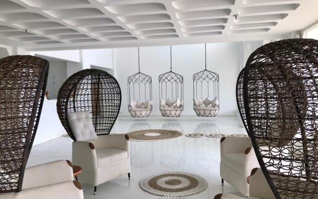 Loccal Collection Hotel