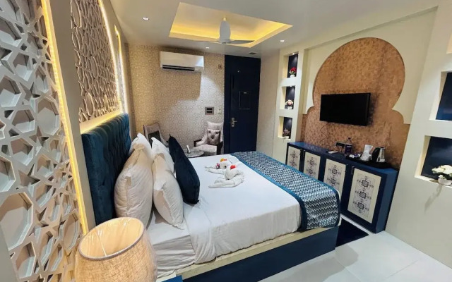 Hotel Meena Aurum Inn