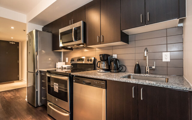 Life Suites - Fort York Central Condo