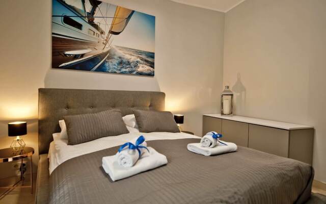 Willa Tamara BlueApart Jurata