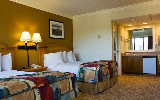 Weathervane Terrace Inn and Suites