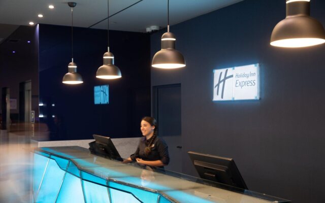 Holiday Inn Express Lisbon - Alfragide by IHG