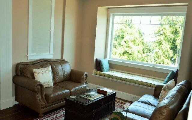 Eagle Rock Bed and Breakfast