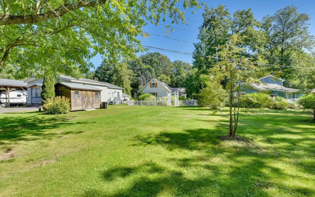 Waterfront Chautauqua Lake Retreat: Dock, Kayaks!
