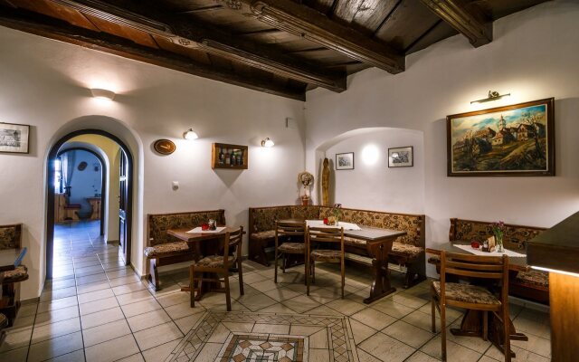 Penzión - Restaurant Atrium