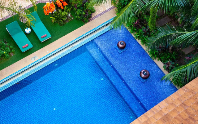 Thanthip Beach Resort