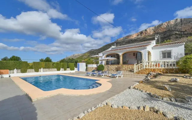 Viggo in J vea With 2 Bedrooms and 2 Bathrooms