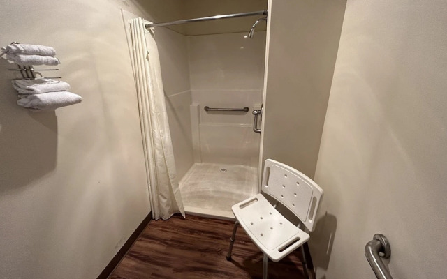 Valley Inn and Suites