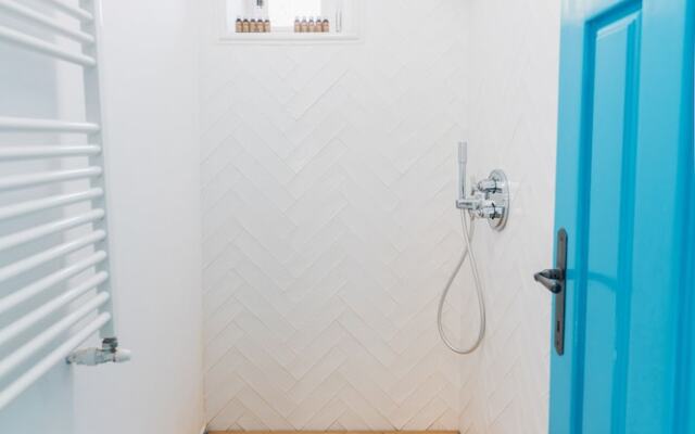 5 Chirpici - Small Traditional Resort