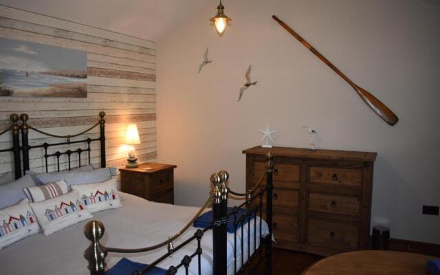 Lyonshall Lodge