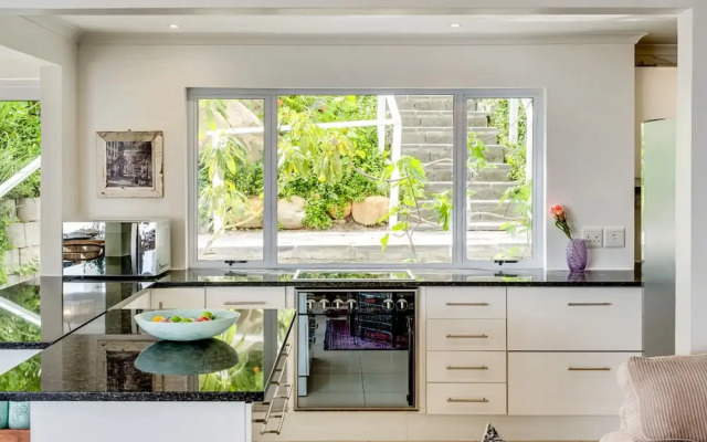 Camps Bay Family Holiday Home Sunset Sanctuary