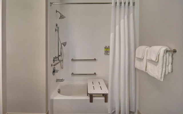 Holiday Inn Express And Suites Galveston Beach by IHG