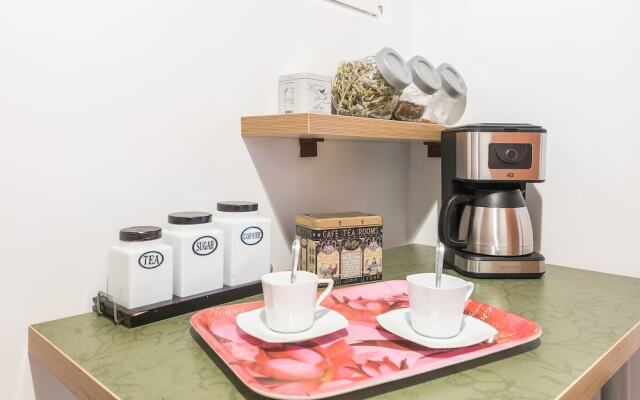 Stylish Acropolis Home by Cloudkeys