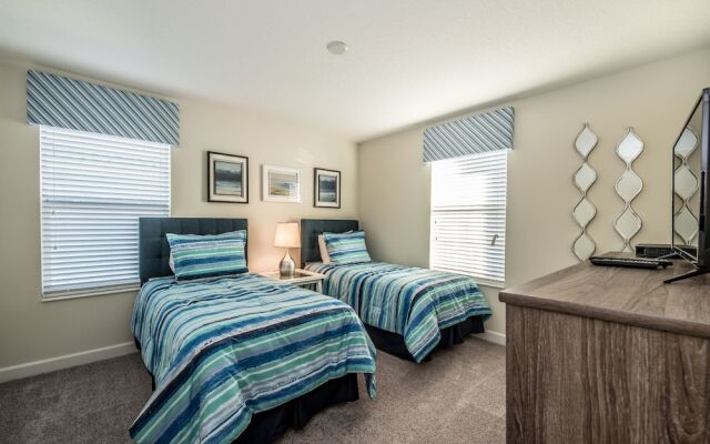 1671 Moonvalley Drive