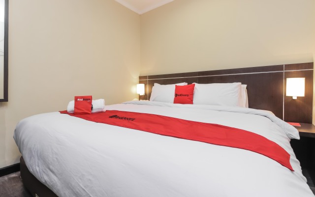 RedDoorz Plus @ Thamrin