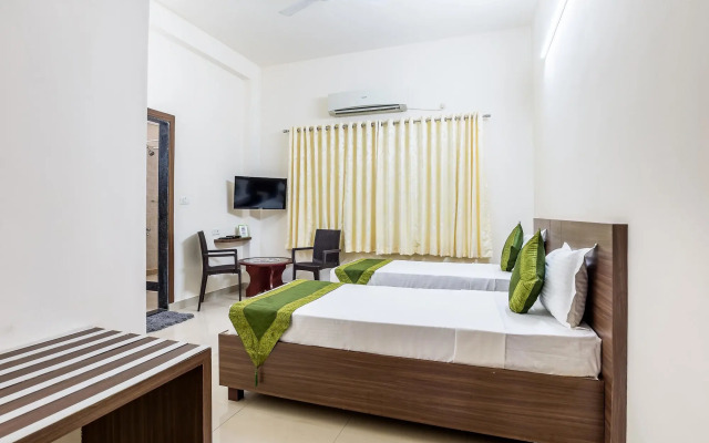 Treebo Pappilon Palace - PVS Circle