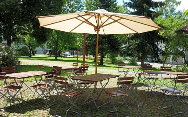 Katholisches Jugend- und Tagungshaus