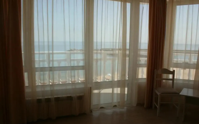 Hotel Noy