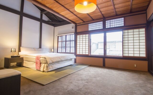 Le Machiya Rokkaku Suite