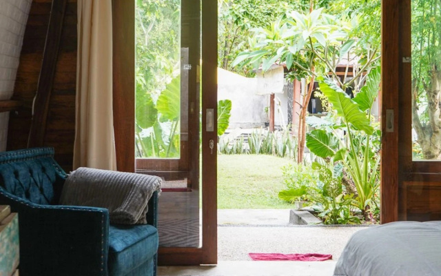 Lullabi Lumbung Villa – Guest Rooms – Senggigi