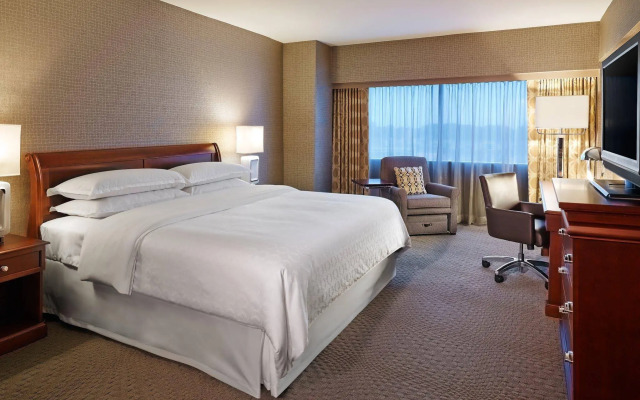 Sheraton Detroit Novi Hotel