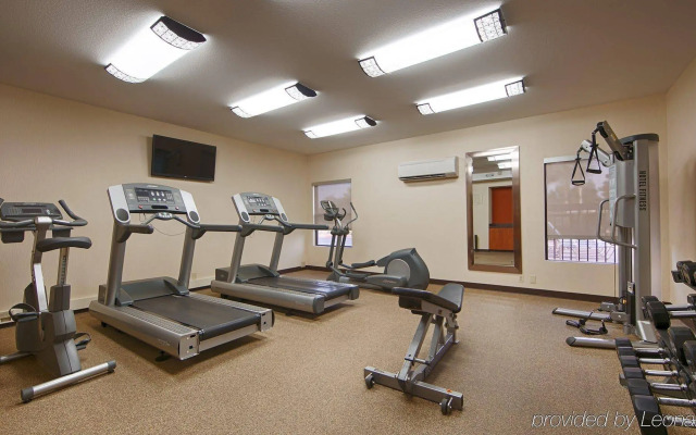 Best Western Plus Fresno Airport Hotel