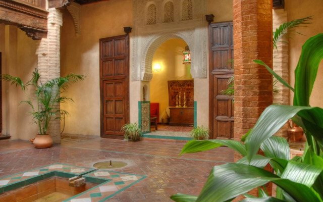 Casa Morisca Hotel Boutique