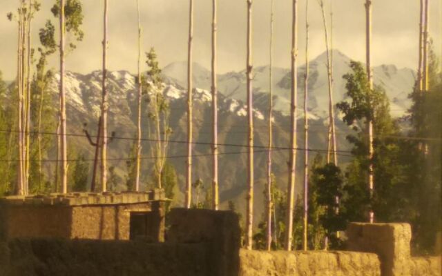 Glacier View Guest House