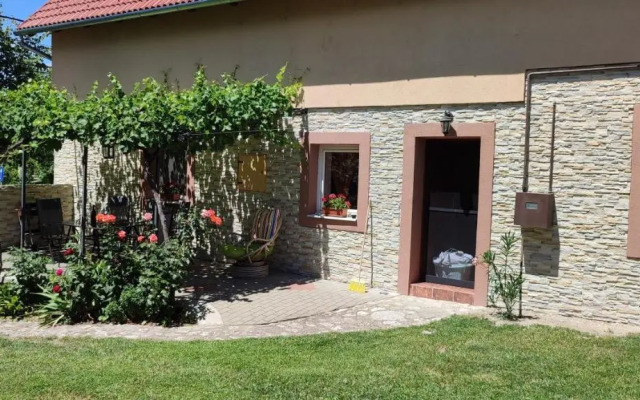 Lugas Apartman