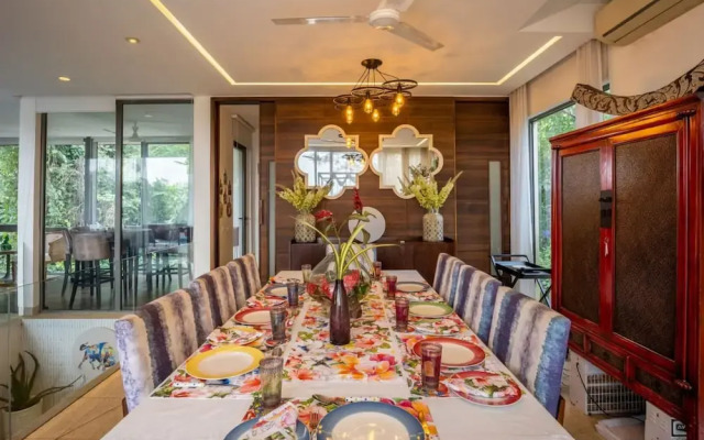 Avior by Hireavilla - 4BR w Infinity Pool in Parra