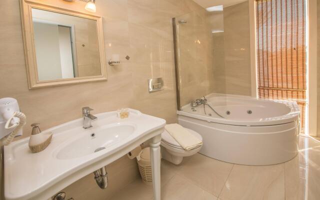 Destina Boutique Hotel