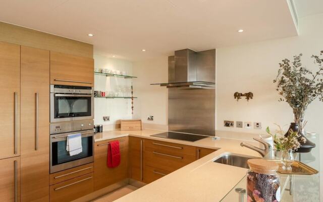 Gorgeous 2 Bed, with Balcony, Battersea