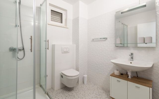 Awesome Apartment in Lukovo Sugarje With Wifi and 3 Bedrooms