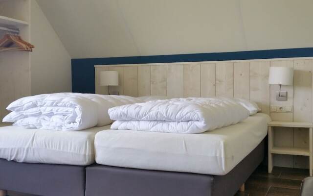 Beautiful Group Accommodation With Facilities Near the sea