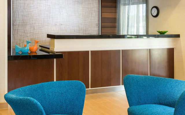 Fairfield Inn & Suites Holland