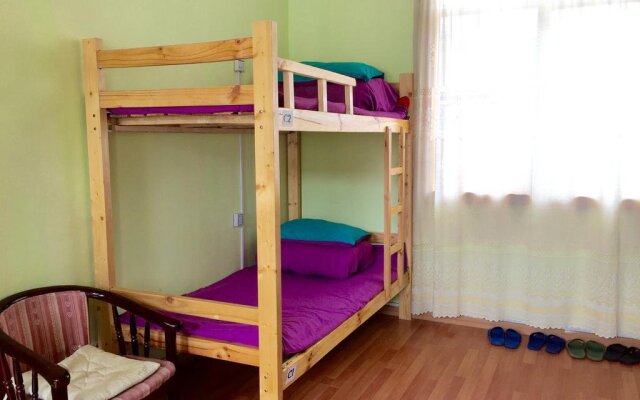 Sunshine Forest Youth Hostel
