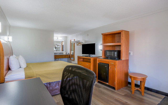 Cozy Garden Inn By OYO Hwy 40 Richmond