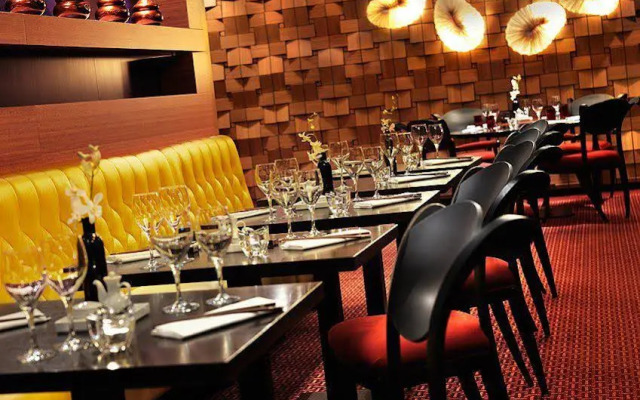 Renaissance Zurich Hotel