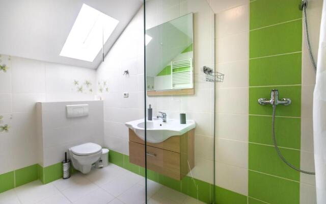 Emerald Residence