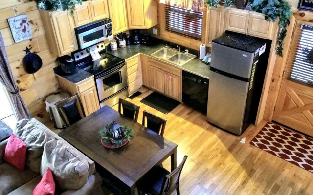 Amazing Grace - Two Bedroom Cabin