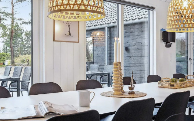 Spacious Retreat for 20 - By Traum Ferienwohnungen