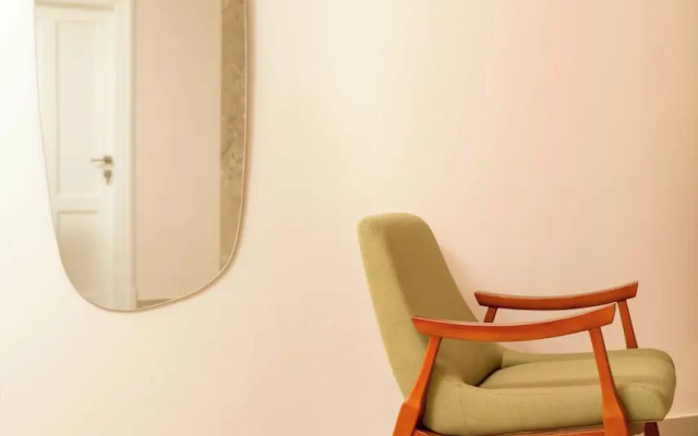 Chill & Swim 2BR October City