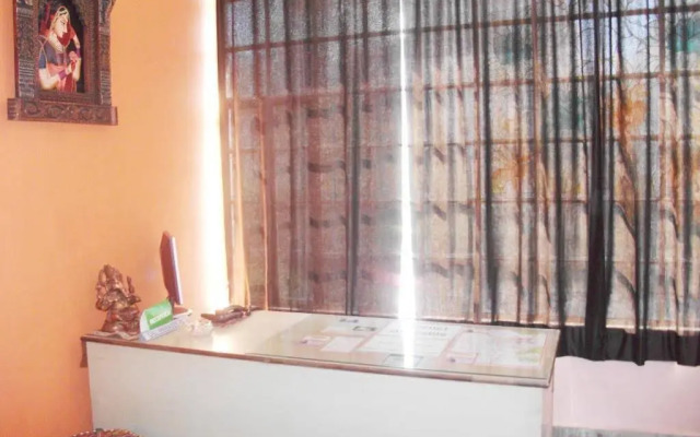 Hotel Hathroi Palace