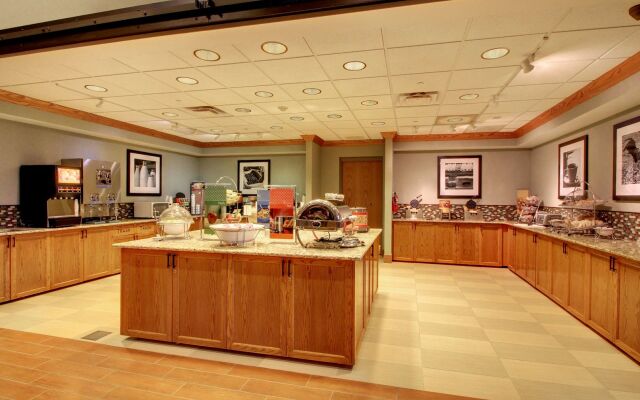 Hampton Inn & Suites Chicago/Aurora