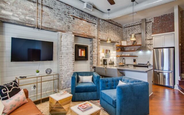 563 King Signature Apartments
