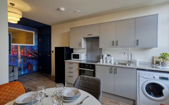 Renaissance House Apartments